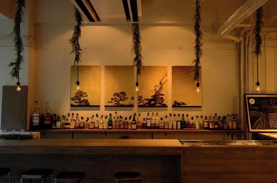 Restaurant in Tokyo のアート設置事例