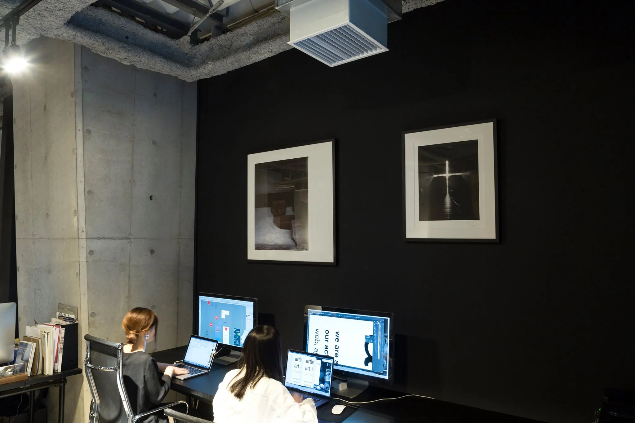 Design studio in Tokyo のアート設置事例